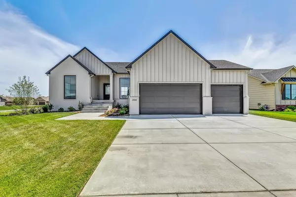 3144 Pine Grove Cir, Wichita, KS 67205