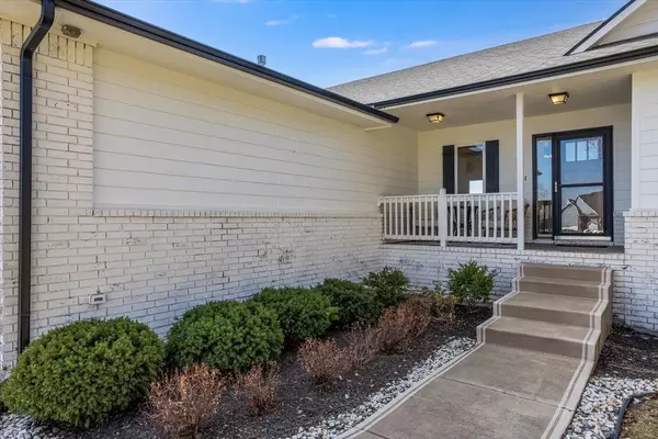 Derby, KS 67037,201 E Fieldstone Ct