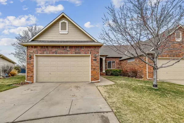 2287 N Lakeway, Wichita, KS 67205