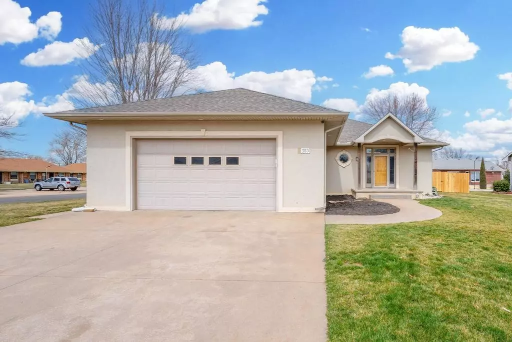 Cheney, KS 67025,300 Greenwood Ct