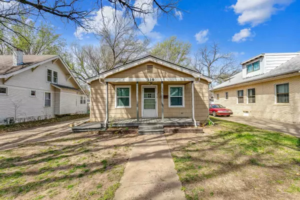 319 S VOLUTSIA AVE, Wichita, KS 67211