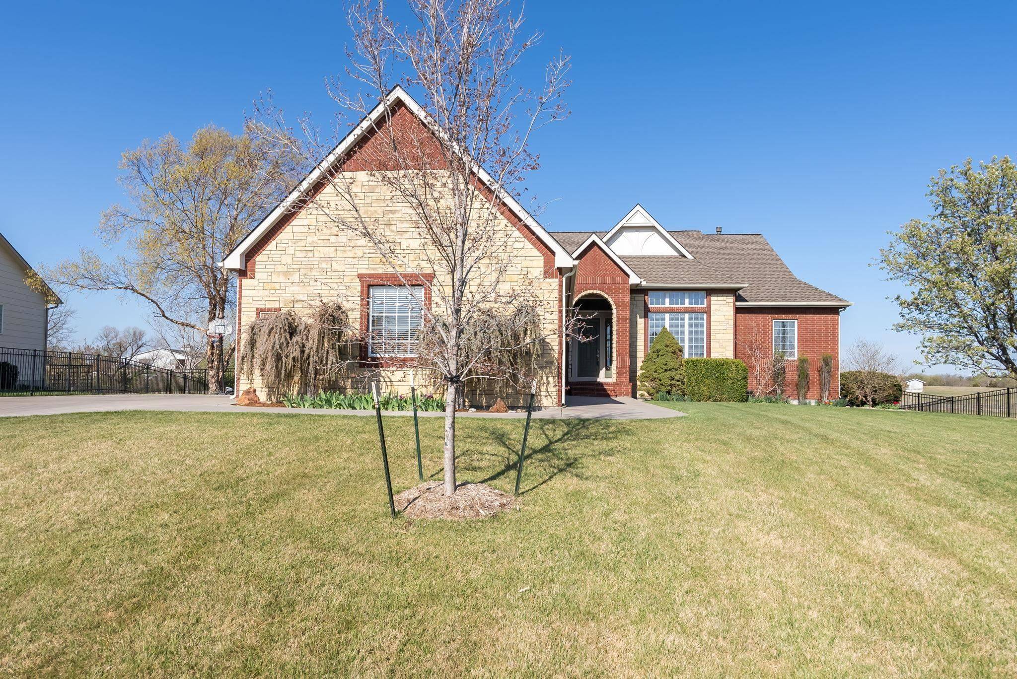 1705 S Triple Crown St, Wichita, KS 67230