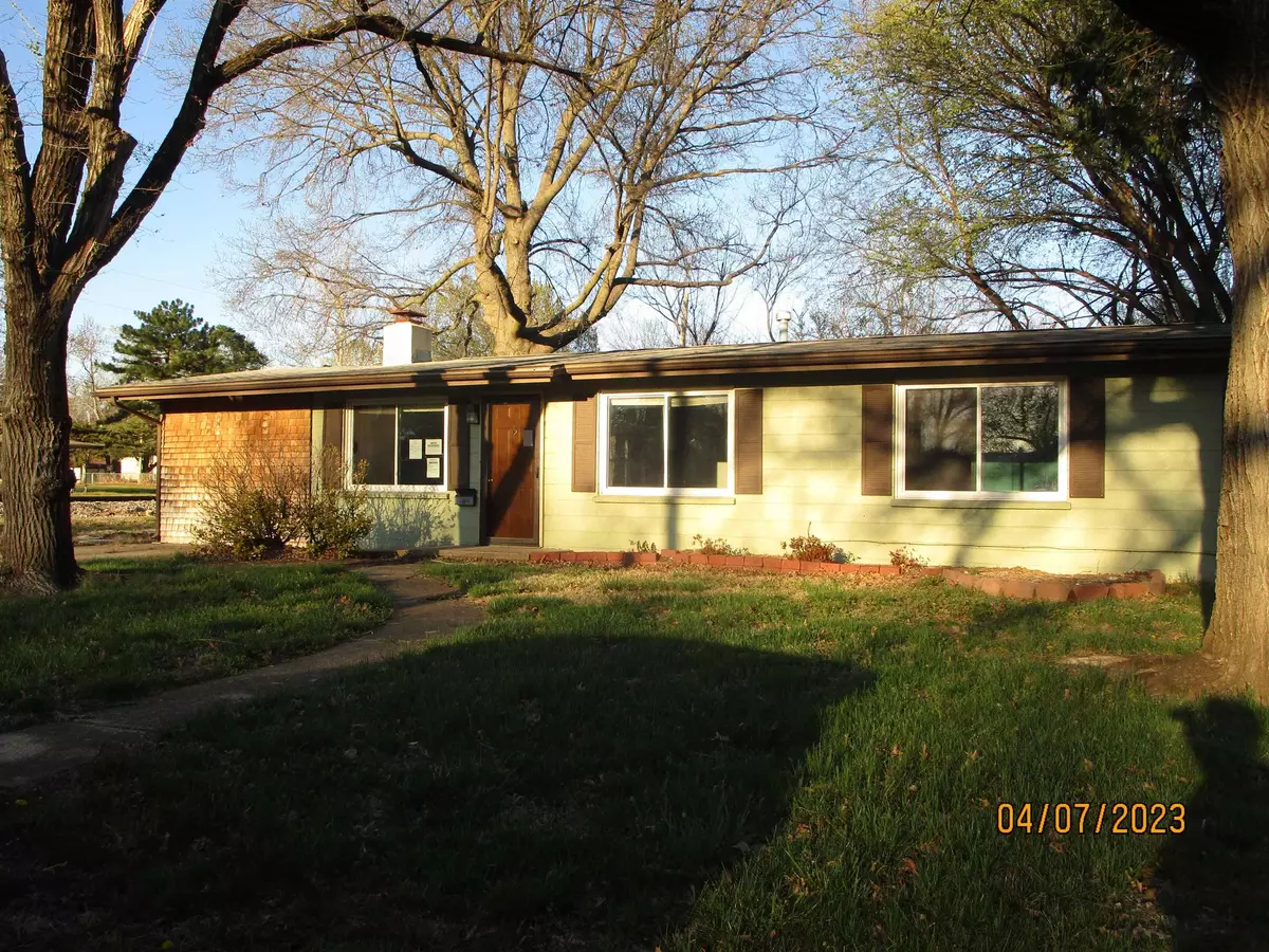 Winfield, KS 67156,1606 WEILE ST