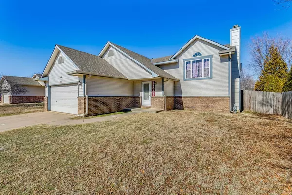 Haysville, KS 67060,988 E FOREST CT