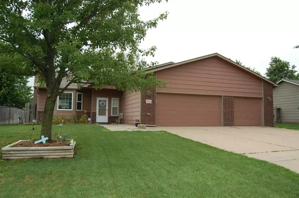 10046 W Lydia Ct, Wichita, KS 67209