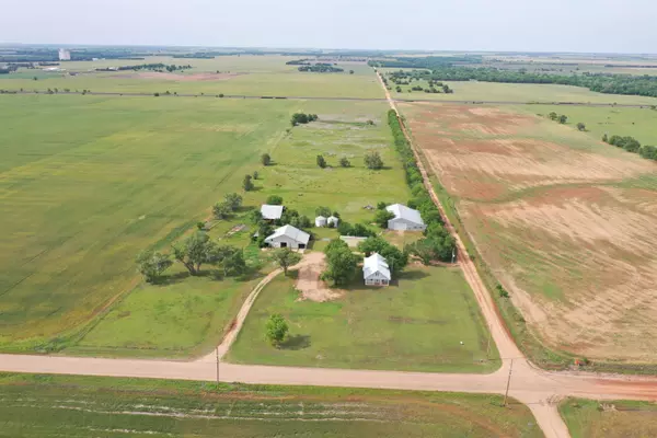 1608 W 20th St S, Argonia, KS 67004