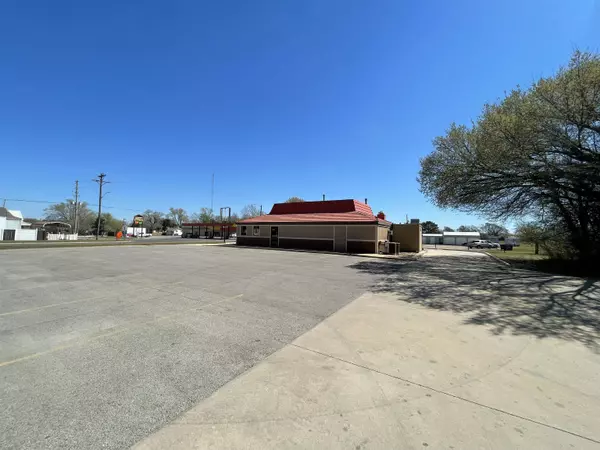 Belle Plaine, KS 67013,400 E 4th