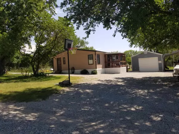 398 Y50 Rd, Fall River, KS 67047