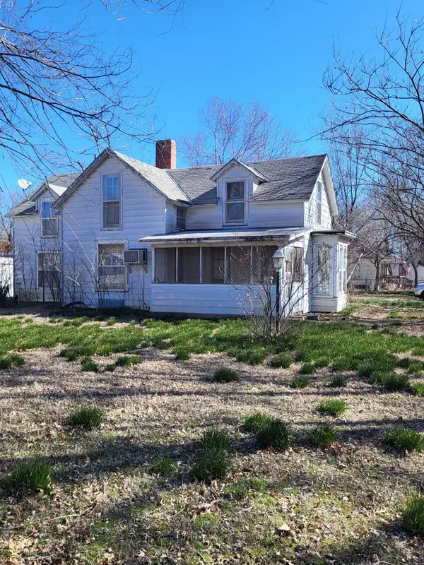 303 E Myrtle, Oxford, KS 67119