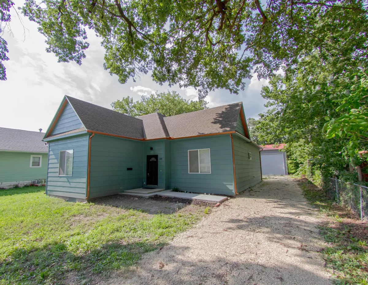 Newton, KS 67114,408 E 8th