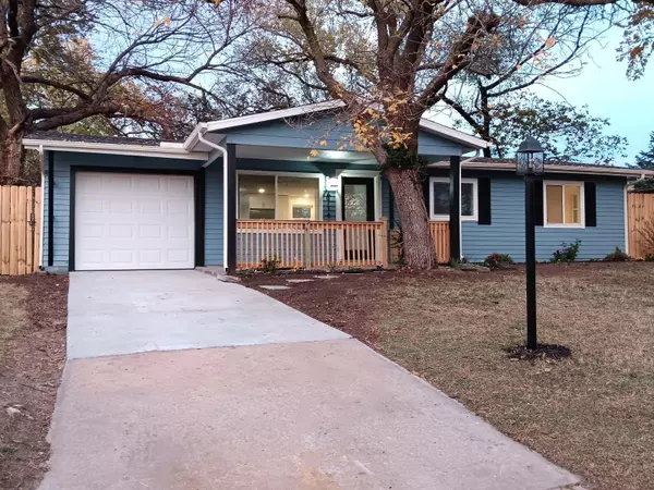 6114 N East Park View Dr, Park City, KS 67219