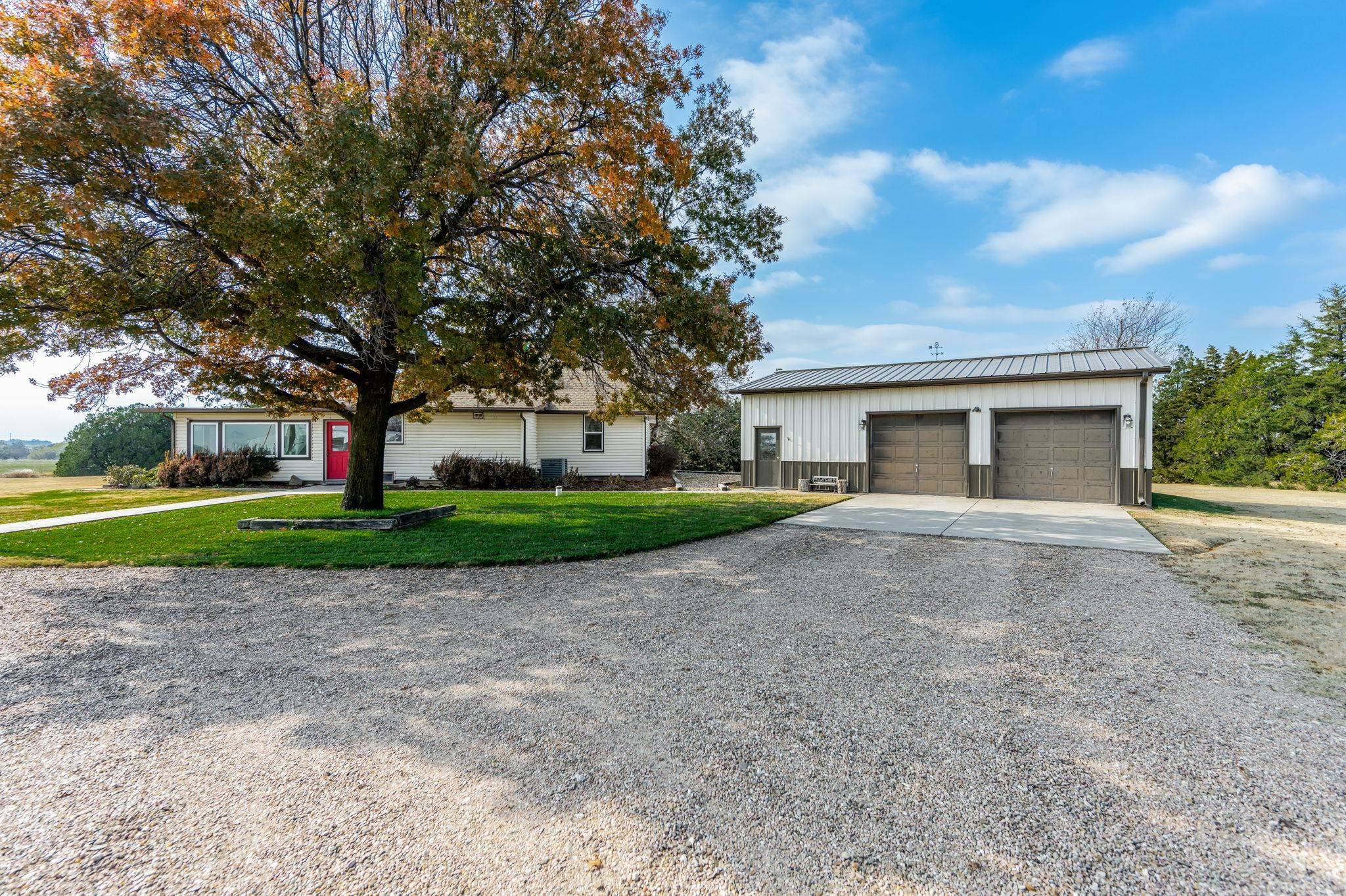 27001 W 4th, Garden Plain, KS 67050