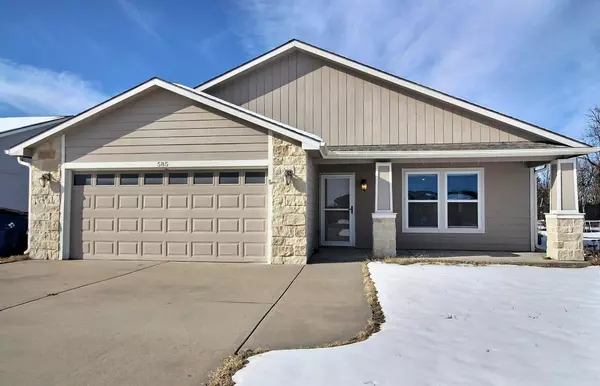 585 Cottonwood, Benton, KS 67017