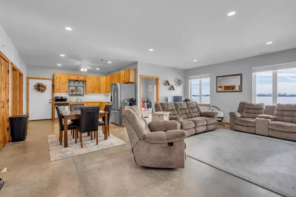 Canton, KS 67428,644 27th Ave