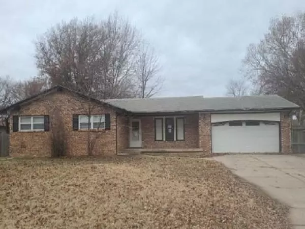 307 Mimosa Dr, Haysville, KS 67060