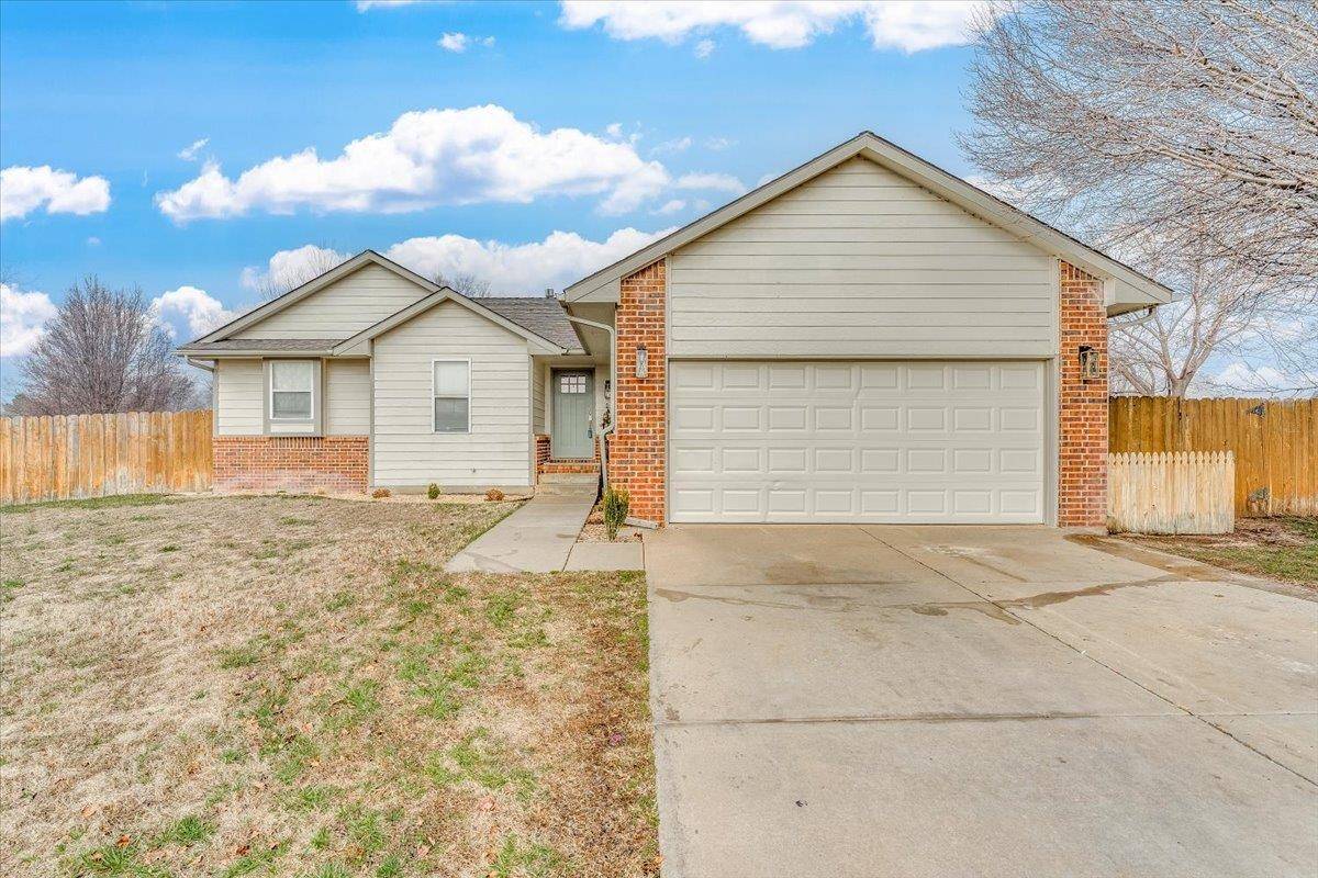 10414 W Stafford Ct, Wichita, KS 67209