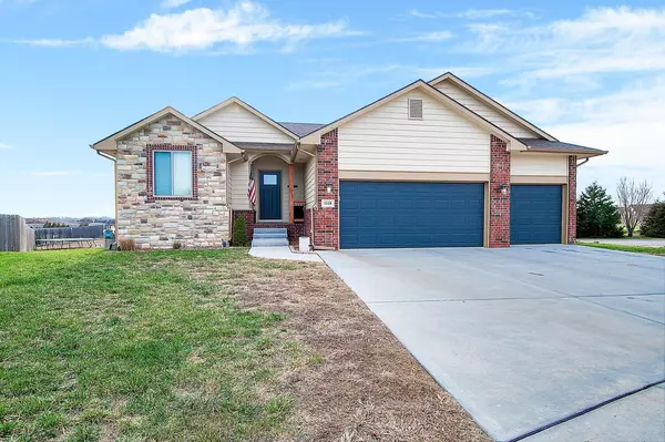 1118 N SPRING RIDGE CT, Derby, KS 67037