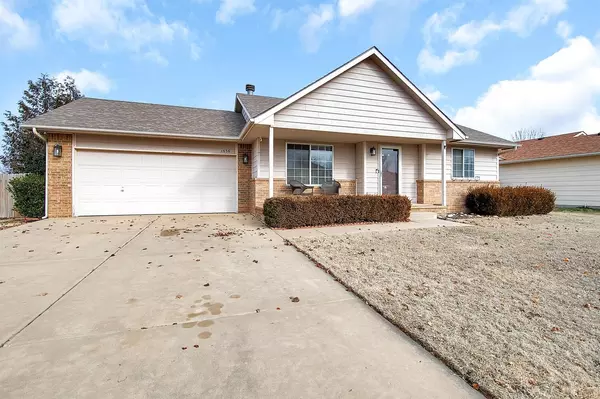 1636 W Firefly, Haysville, KS 67060