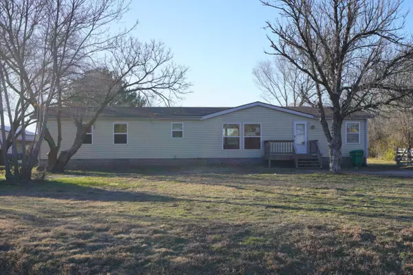 7149 S Lorraine St, Wichita, KS 67216