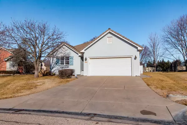 1241 N Broadmoor Ct, Wichita, KS 67206