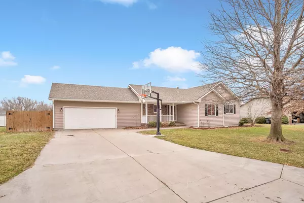 Hesston, KS 67062,409 Rosewood Ct