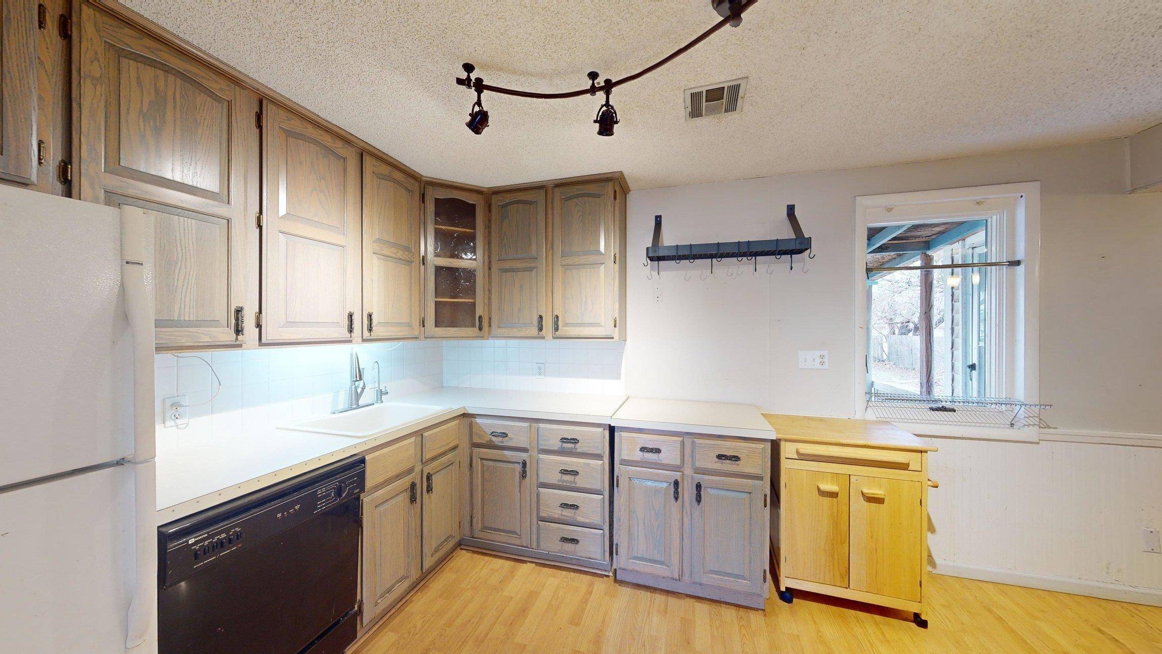 Garden Plain, KS 67050,625 N Sedgwick St