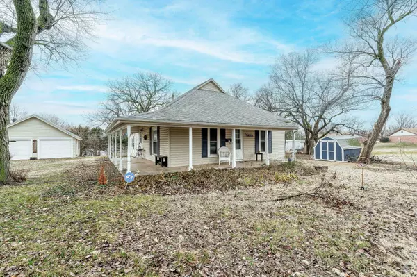 Kingman, KS 67068,721 W B Ave