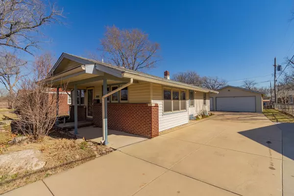 1926 N Gordon, Wichita, KS 67203