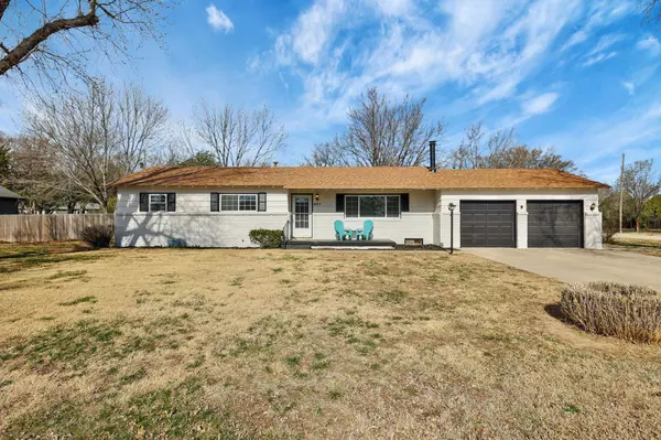 601 S Byron, Wichita, KS 67209