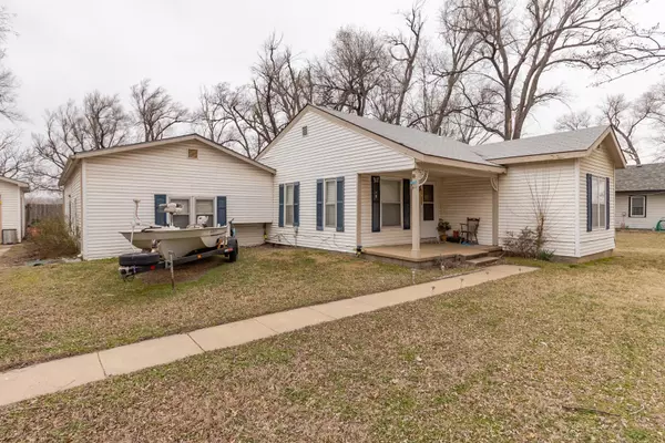 2751 N Bullinger, Wichita, KS 67204