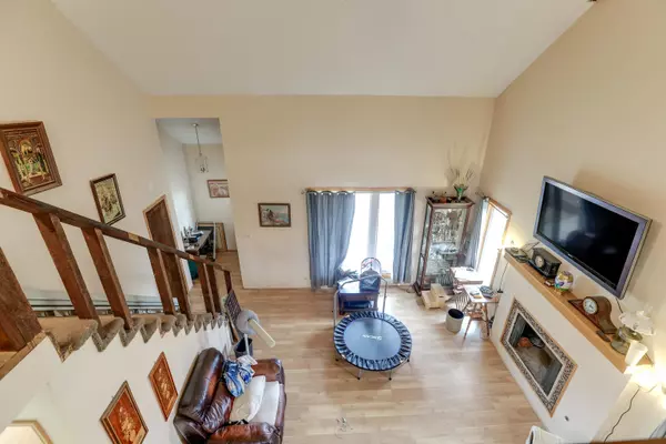 Garden Plain, KS 67050,31727 W Harry St