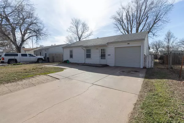 Wichita, KS 67203,521 N Mount Carmel