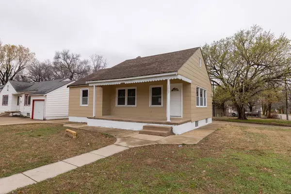 Wichita, KS 67208,1057 N Parkwood