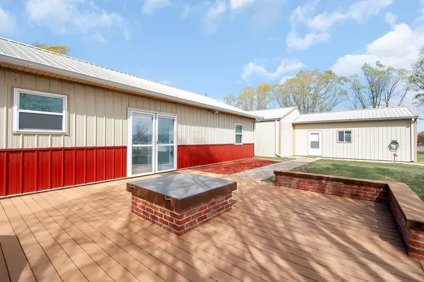 Douglass, KS 67039-8311,21958 SW Roberta Ln