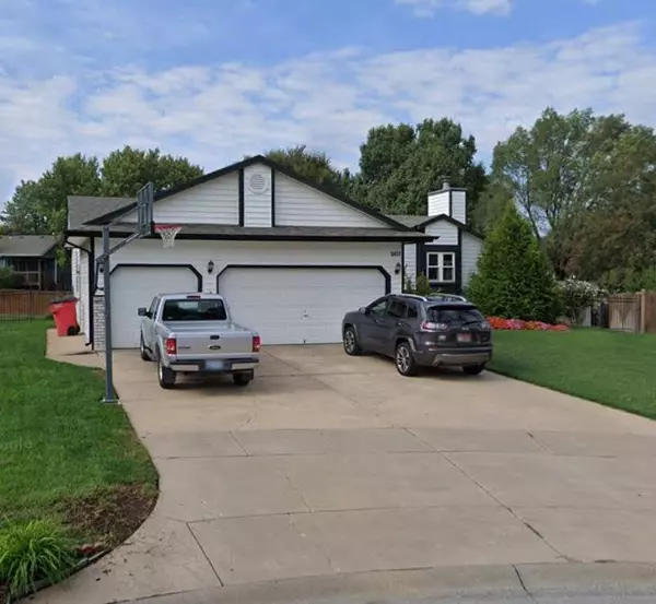 2477 S Yellowstone Ct, Wichita, KS 67215