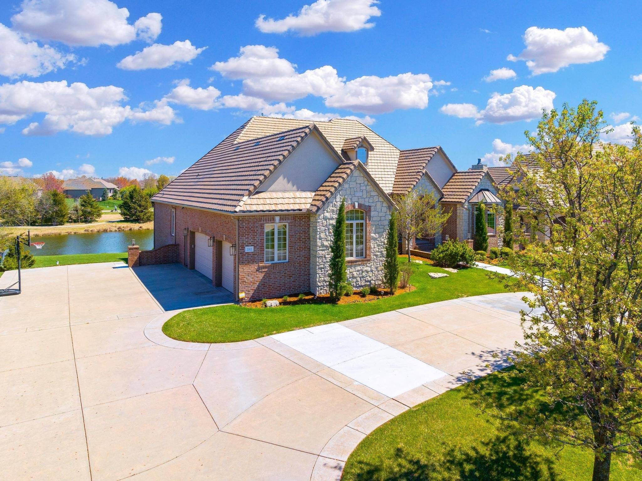 Wichita, KS 67228,2302 N Rosemont Cir