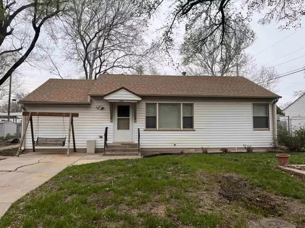 1416 W 8th,  Newton,  KS 67114