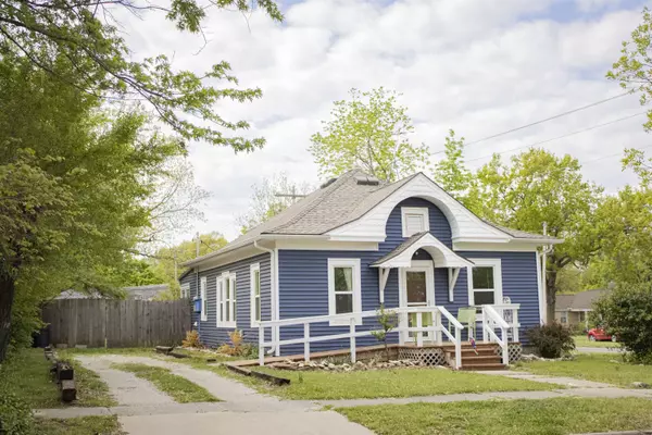 Winfield, KS 67156,1403 Olive St