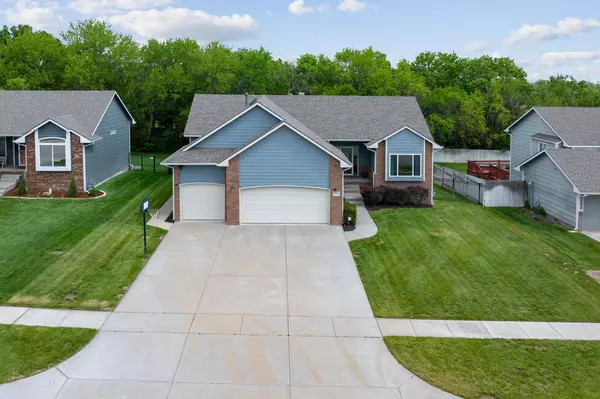 Derby, KS 67037,200 E Stone Creek St