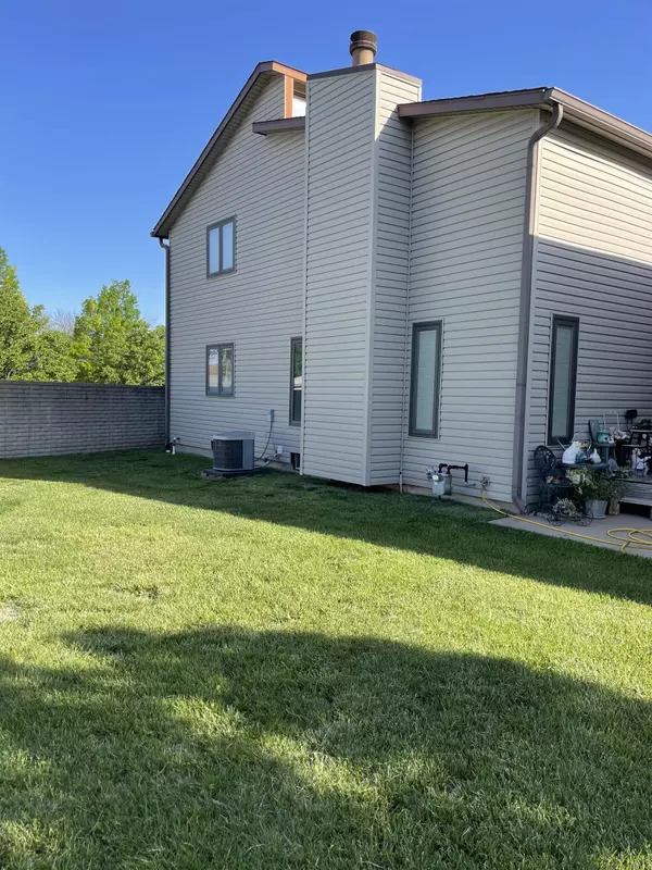 Wichita, KS 67226-1081,2417 N Walden Dr. #401