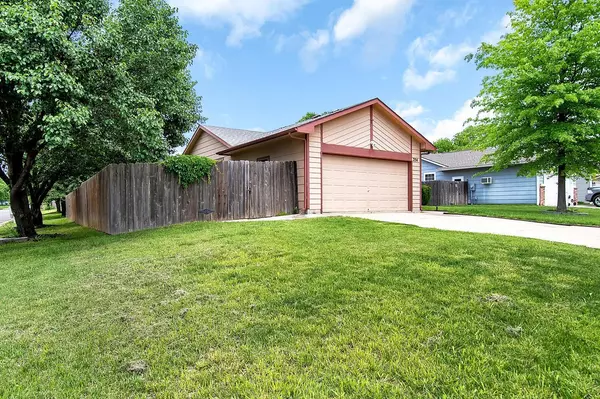 Derby, KS 67037,254 W Teal Dr