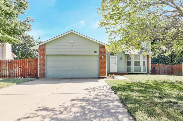 Derby, KS 67037,203 W Teal Dr