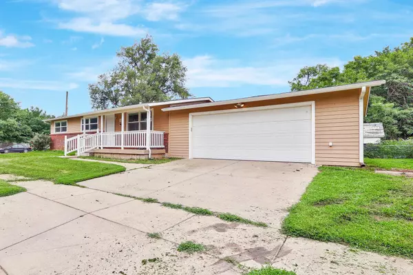 Mount Hope, KS 67108,306 E Avenue D