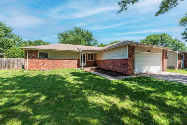 1700 N Ridge Rd, Derby, KS 67037