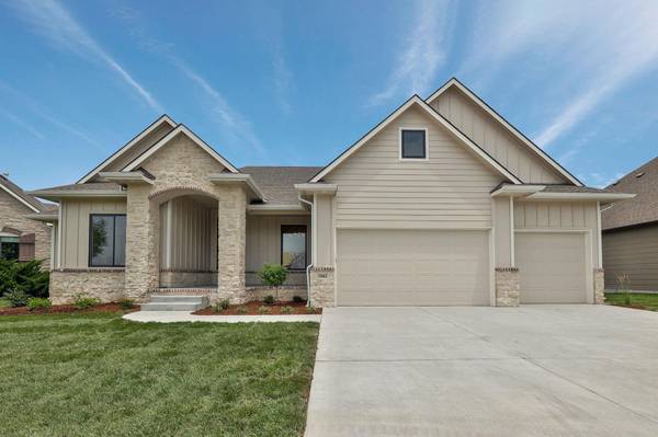 5982 Forbes Ct, Bel Aire, KS 67220