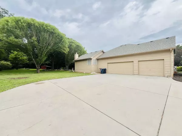 El Dorado, KS 67042,1730 Lakeland Ct