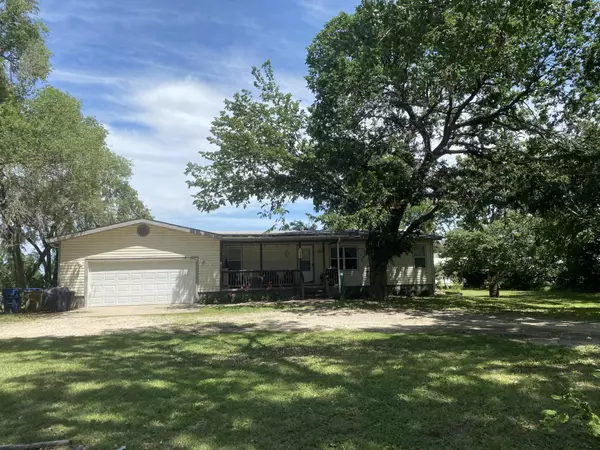 526 N Lincoln, Belle Plaine, KS 67013