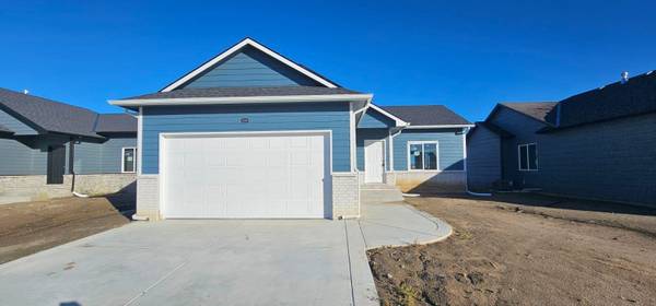 8990 E Summerside Pl, Bel Aire, KS 67226