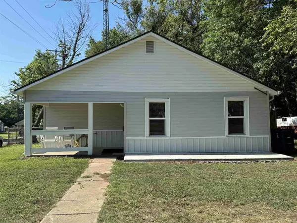 501 W Towanda Ave, El Dorado, KS 67042