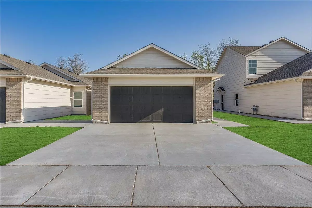 Wichita, KS 67235,1743 S Limuel St.